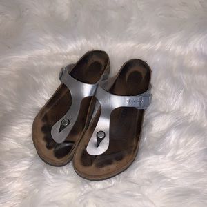 Birkenstock Gizeh - Silver, Size 40 / 9.5